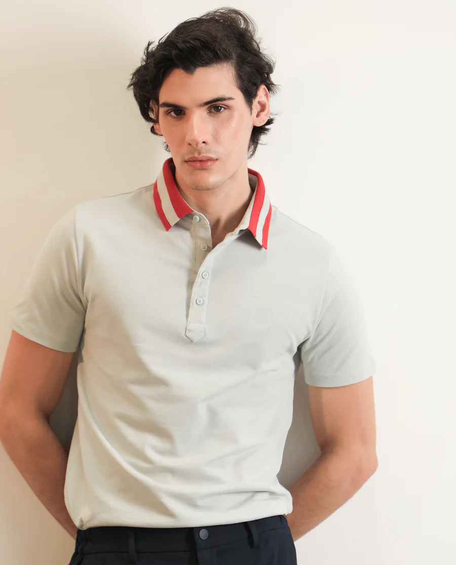 Contrast Collar Polo Shirt – Sleek Style, Everyday Comfort