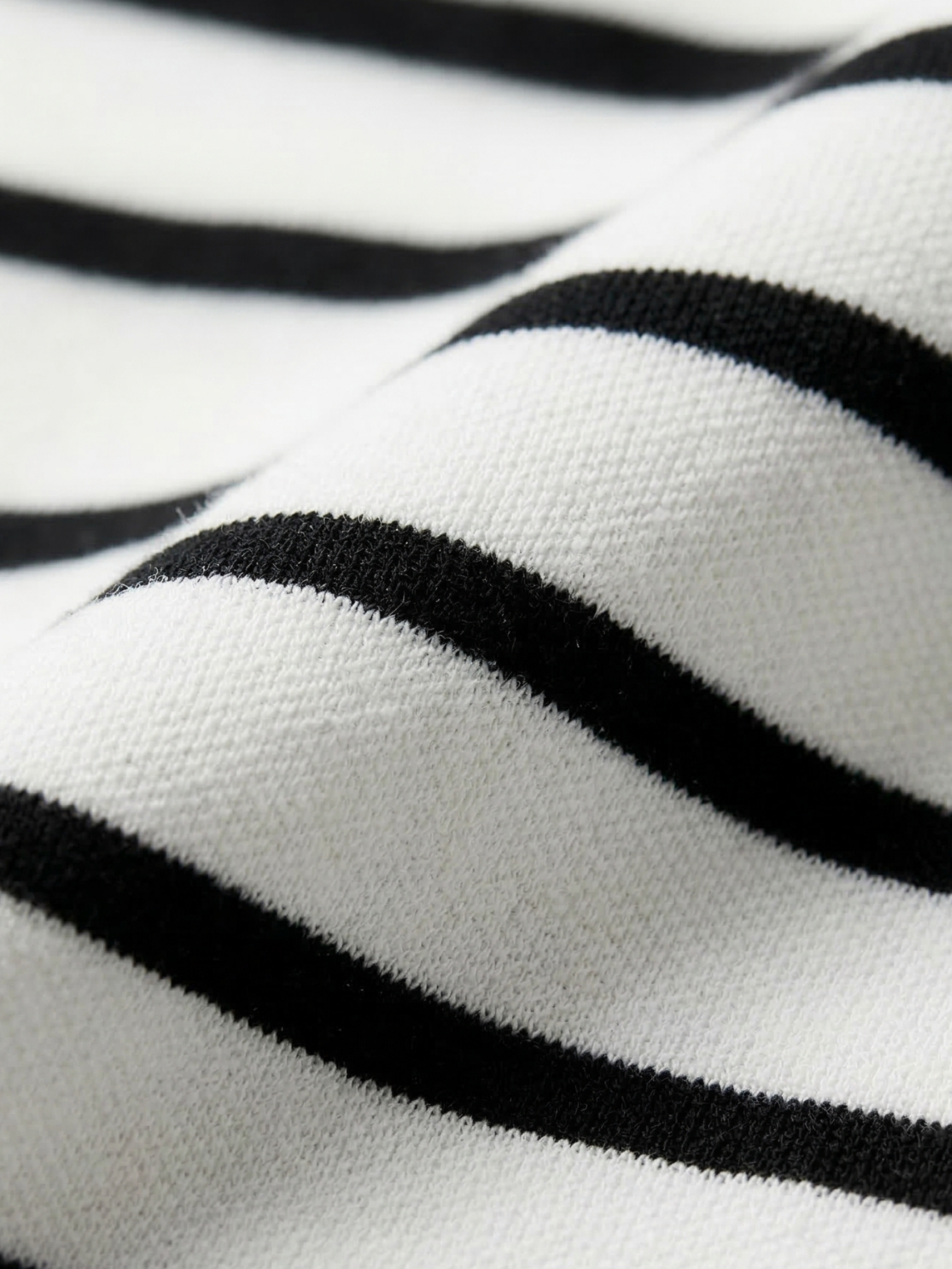 Coastal Stripe Polo – Ivory & Midnight Navy